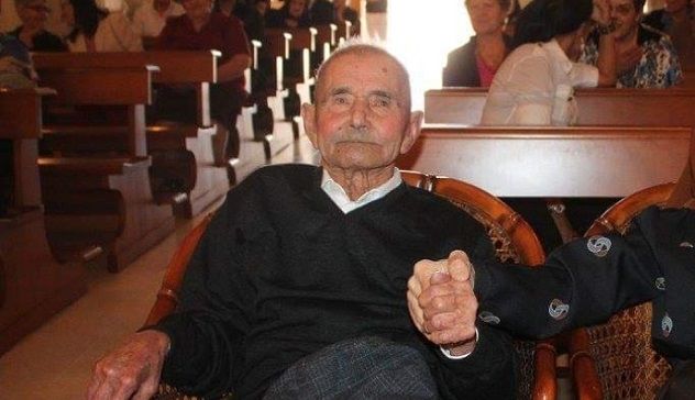 I 104 anni del nonnino di Nureci: auguri ziu Cicciu