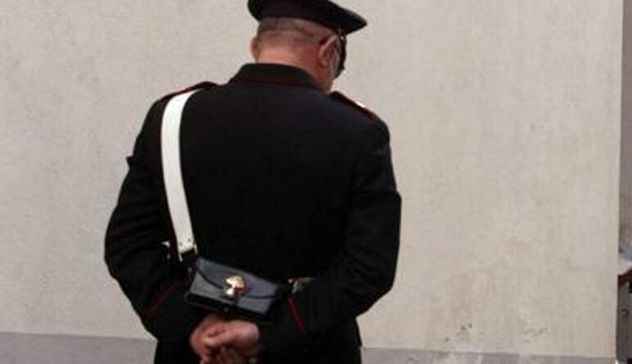 Carabiniere nei guai: avrebbe informato i cavalieri della Sartiglia di alcuni controlli in programma