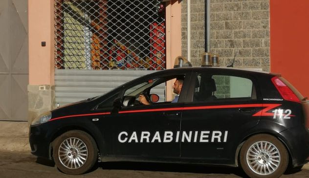 Rapina ai danni di un ristoratore: i Carabinieri denunciano uno dei due presunti autori