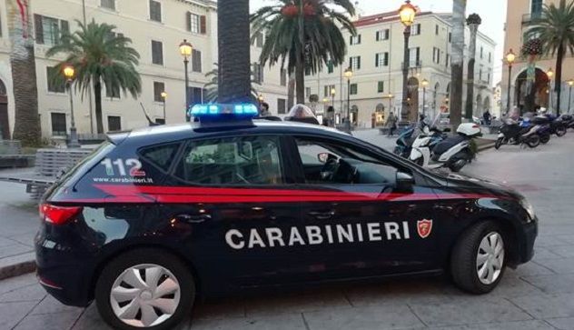 Choc a Sassari: tentano di rapire una ragazza, provvidenziale l'intervento di un passante
