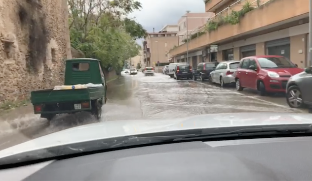 Maltempo in Sardegna: allerta per pioggia, temporali e forte vento di maestrale