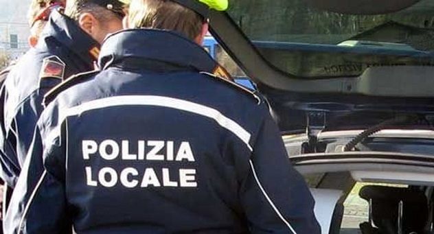 Ladri in azione in un centro commerciale: due arresti a Sassari