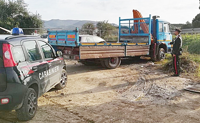 Misteriosi furti di camion e prodotti per l’agricoltura: i Carabinieri recuperano 50mila euro di refurtiva