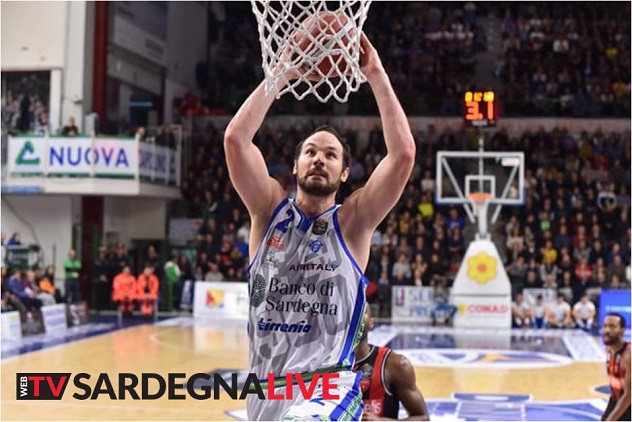 Basket, Dinamo inarrestabile: sconfigge Varese 93-87