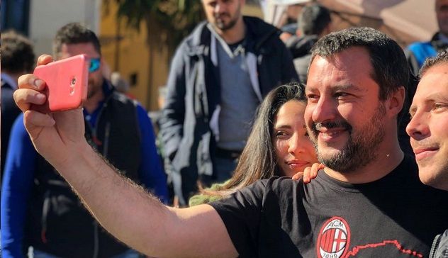 Salvini da appuntamento ai sostenitori in un bar di Casalecchio, il titolare del locale chiude