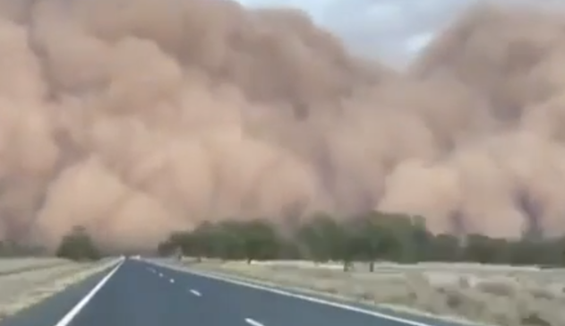 Australia, dopo gli incendi arriva la tempesta di sabbia. Il video è impressionante
