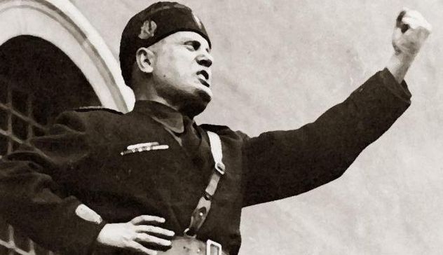 Mussolini resta cittadino onorario di Salò, respinta la mozione di revoca