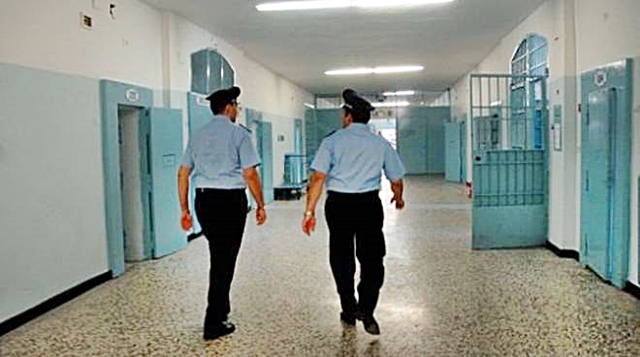 Coronavirus, paura tra gli agenti della Polizia Penitenziaria nelle carceri sarde: l’allarme dei sindacati 