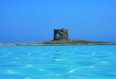 Pd Sardegna: “Salvare turismo balneare e nautica”
