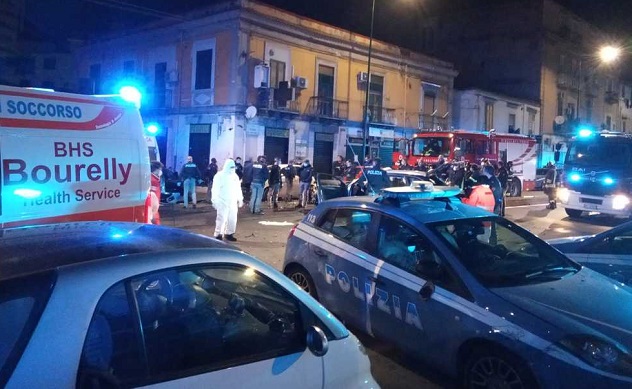 Notte di sangue a Napoli: agente ucciso mentre tenta di sventare rapina