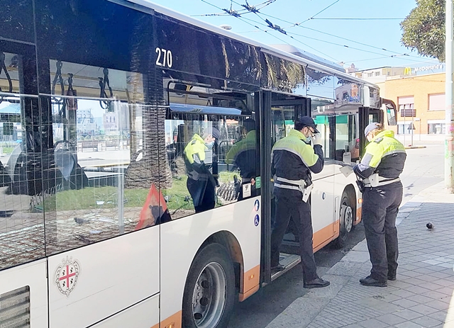 A Cagliari aumenta la capienza degli autobus