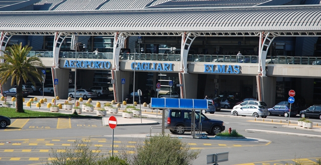 Fase 3, gruppo di turisti americani bloccati in aeroporto 