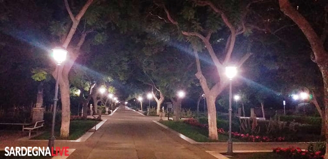 “E luce fu”, anche ai Giardini Pubblici vialetti e aree verdi nuovamente illuminati