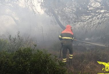 Ancora fiamme a Bottidda, seconda giornata di fuoco