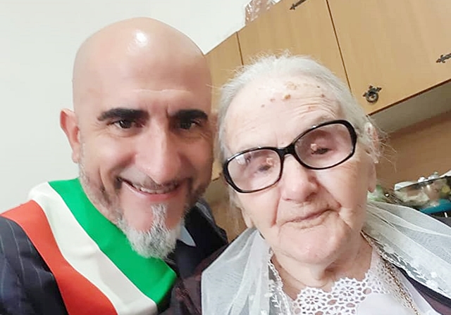 Buon Compleanno Maria Pirarba: 102 anni e non sentirli