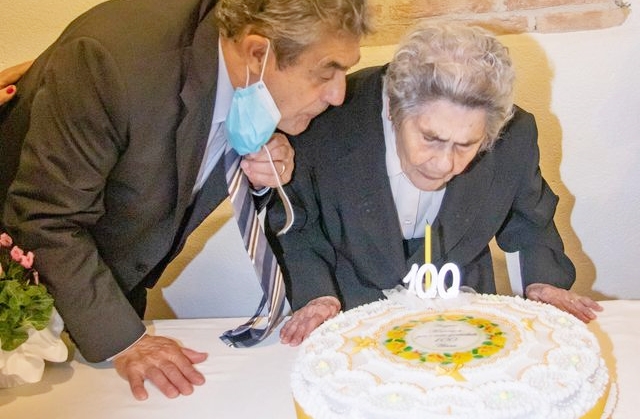 Auguroni a Eulogia Mura: Sestu ha la sua nuova nonnina centenaria