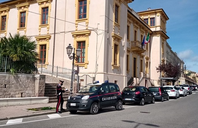 Violate le regole anti-Covid: i carabinieri chiudono bar a Nulvi