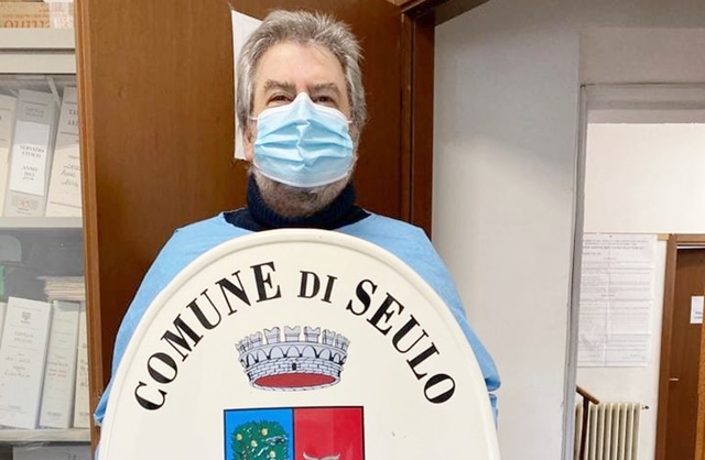 Fabio Barbarossa, medico 66enne: il viaggio da Cagliari a Seulo per vaccinare i cittadini di Seulo