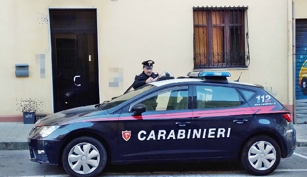 Truffa dei pannelli solari, i Carabinieri scoprono il raggiro: 25enne fa firmare un contratto da 31mila euro