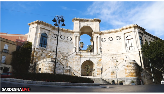 Il Bastione di Saint Remy a Cagliari: uno scenografico e maestoso edificio di inizio XX secolo