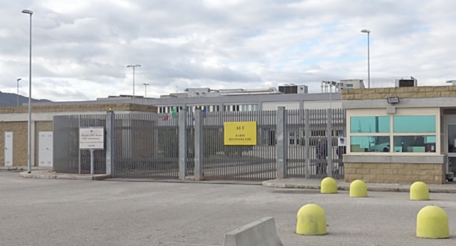 “Detenuti pericolosi da trasferire e subito”, il sindacato della Polizia Penitenziaria lancia l’allarme