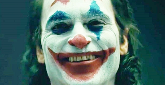 Sfregia una 14enne, gioco perverso per imitare Joker: denunciato
