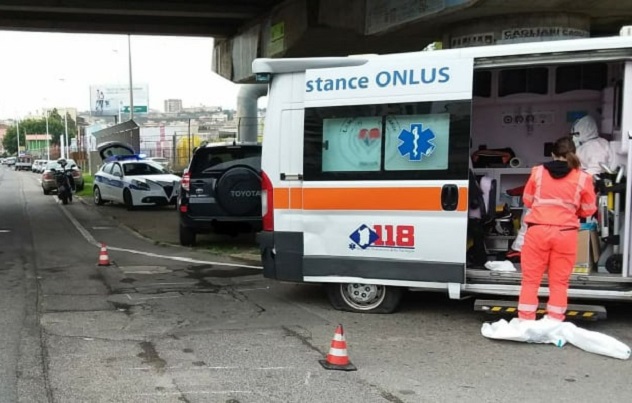 Cagliari. Auto va a sbattere contro ambulanza: al pronto soccorso due operatrici 118