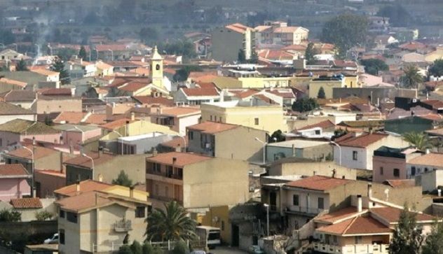 Focolaio Covid a Capoterra: il sindaco chiude le scuole