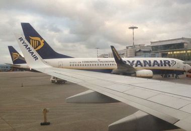Aeroporto di Alghero. Ryanair torna a volare con 20 collegamenti nazionali e internazionali