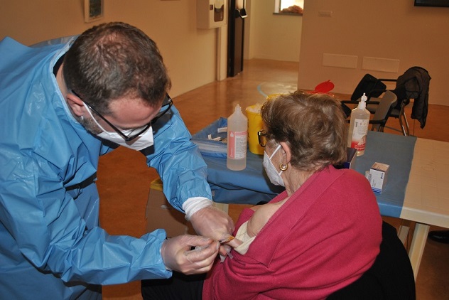 A Stintino al via somministrazioni per over 80: circa cento gli anziani vaccinati
