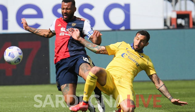 Cagliari-Verona 0-2, altra sconfitta pesantissima per i rossoblù 