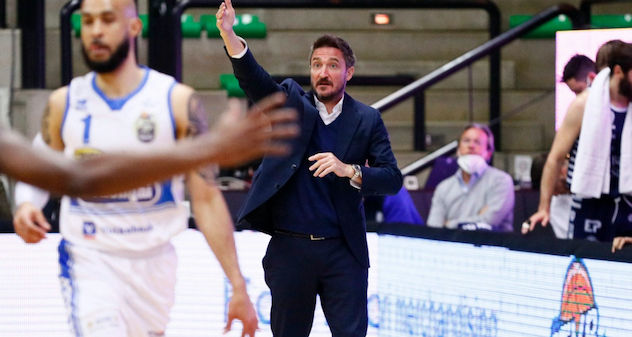 Basket, Serie A. La Dinamo perde in volata a Treviso