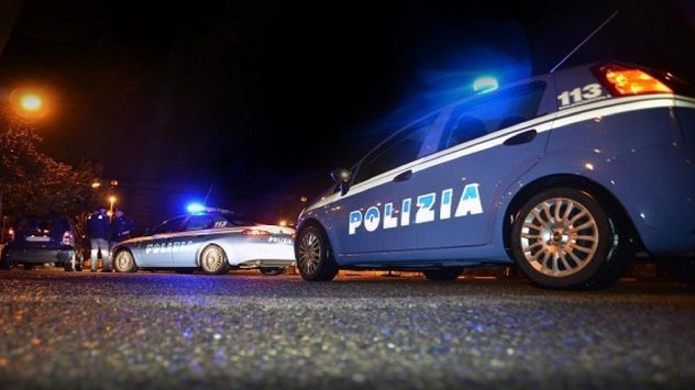 Controlli anti-Covid della Polizia, a Sassari chiusi un bar e un night club