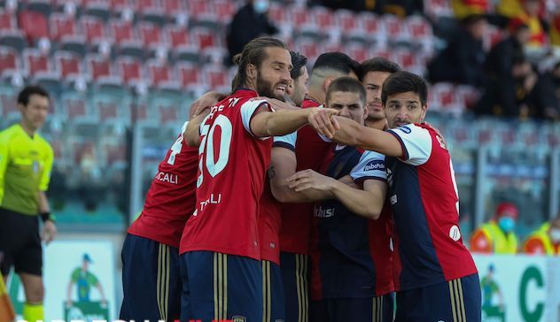 Cagliari-Roma 3-2, la vittoria del cuore: ora i giochi salvezza si riaprono