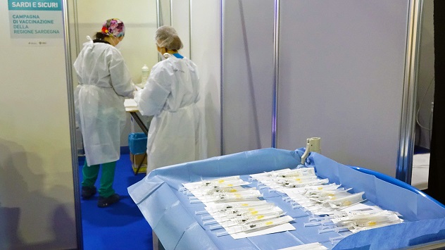 Obbligo vaccino: 173 sanitari sardi presentano ricorso a Tar di Cagliari