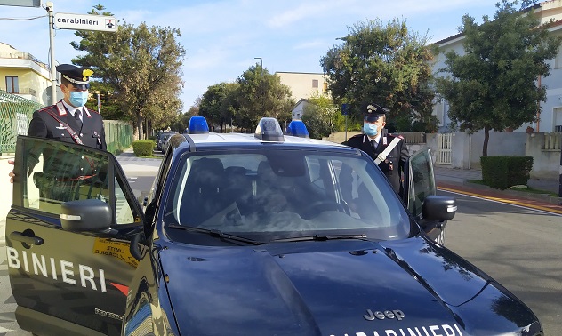 Truffa online nella compravendita di infissi: nei guai 67enne di Capoterra