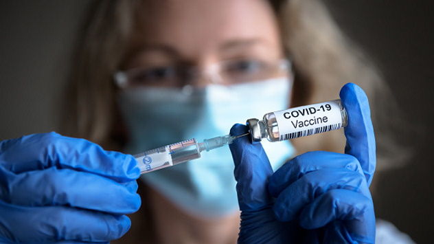 Covid: un medico sospeso su 4 si è vaccinato 