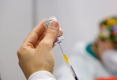 Vaccini: a Sassari 18 inoculazioni di vaccino a vuoto per errore 