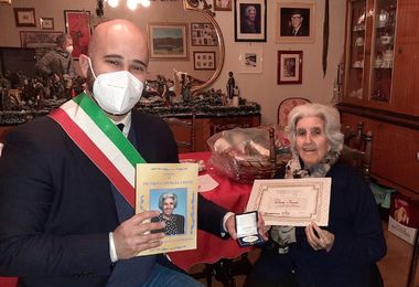 Cagliari festeggia i 100 anni della signora Pietrina Murgia