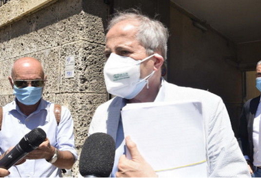 Crisanti e la villa pagata quasi 2 milioni di euro: “Da questa pandemia non ho guadagnato una lira”