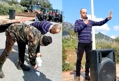 Pastori bruciano le schede elettorali in segno di protesta