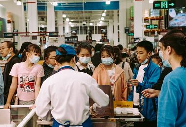 Covid Cina, boom di casi Omicron: Shanghai torna in lockdown
