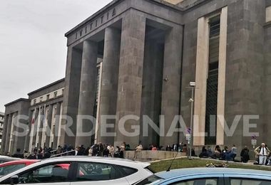Finto allarme bomba in tribunale: slitta l'udienza preliminare di Solinas