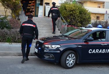 Furti in attività commerciali di Carbonia: arrestata una 49enne
