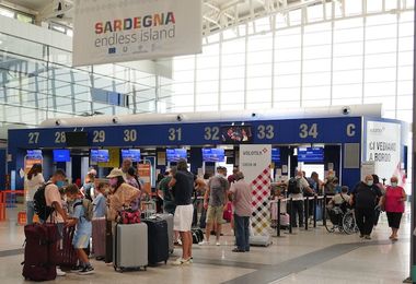 Maggio da record all’aeroporto di Cagliari: +280% di passeggeri
