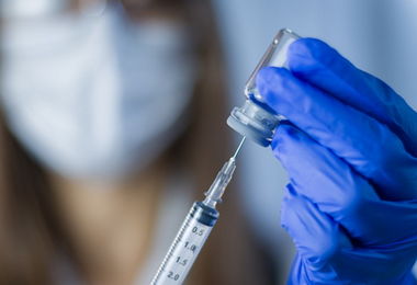 Vaccini, a Oristano la campagna prosegue anche a domicilio per terze e quarte dosi
