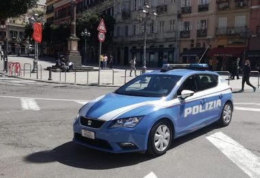 Cagliari. In due scippano un anziano: arrestati due extracomunitari