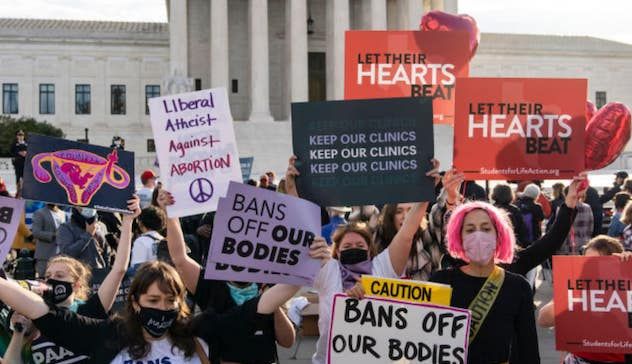 La Corte suprema degli Usa abolisce la sentenza sul diritto all’aborto