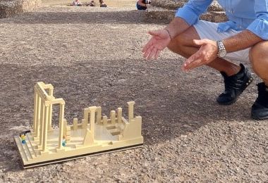 Novecento mattoncini Lego per il Tempio di Antas, l’artista Maurizio Lampis continua a sorprendere