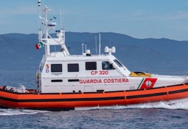 Maltempo, due turisti salvati a Cagliari dalla Guardia Costiera 